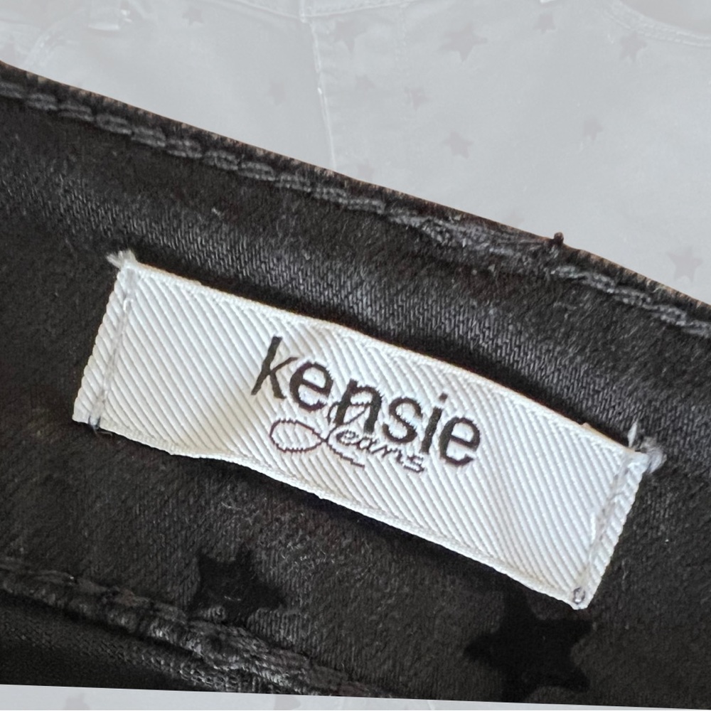Kensie Black Jeans with Star Design - Picture 4 of 5